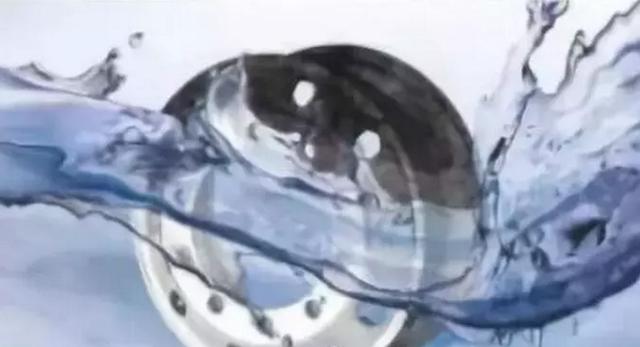 鑄造與(yǔ)鍛造的區别，90%的(de)車友都不知道(dao)